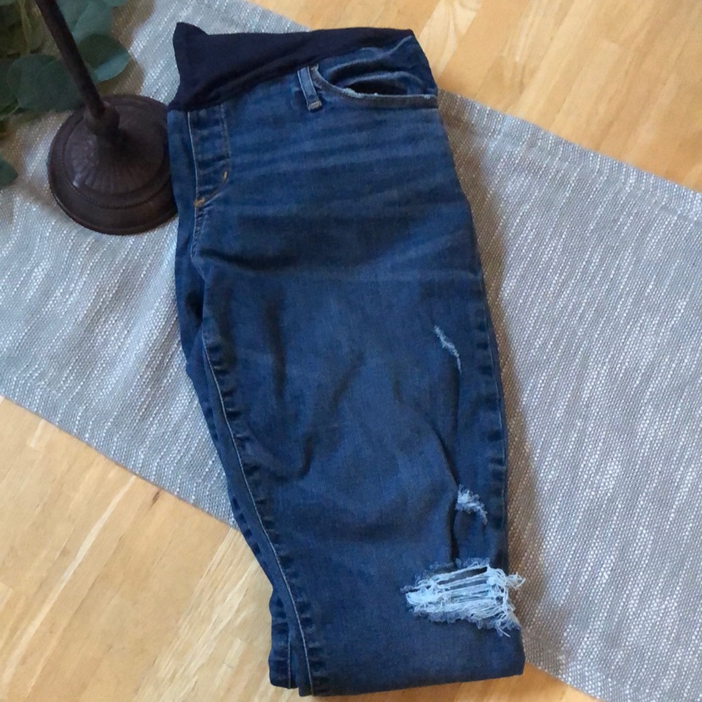 GAP Maternity Jegging